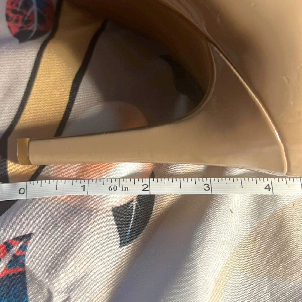 Jessica Simpson Beige Tan Patent Faux Leather Heels - Sz 9 1/2 - Picture 9 of 12